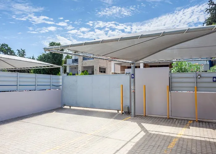 Seapalm House בית נופש *